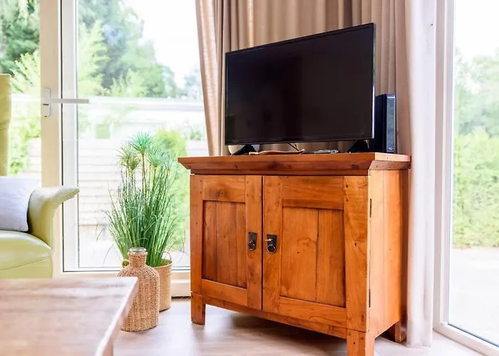 Oakley I Ontspan In De Nyaraló Putten